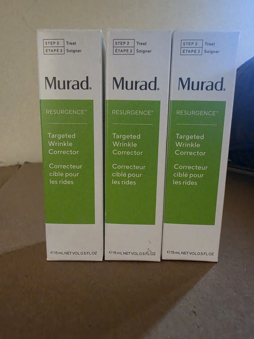 Murad Resurgence Targeted Wrinkle Corrector - Green & White Packaging